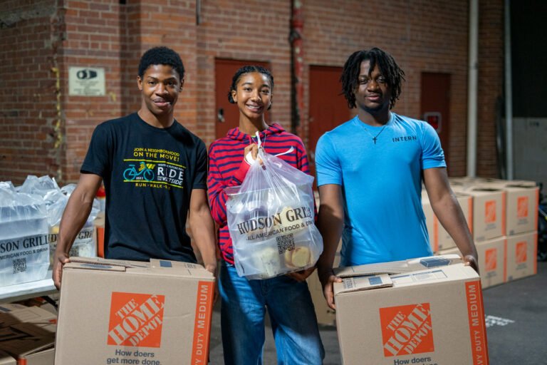 Six Years Strong: How a Community Partnership Ensures No Family Goes Without on Thanksgiving